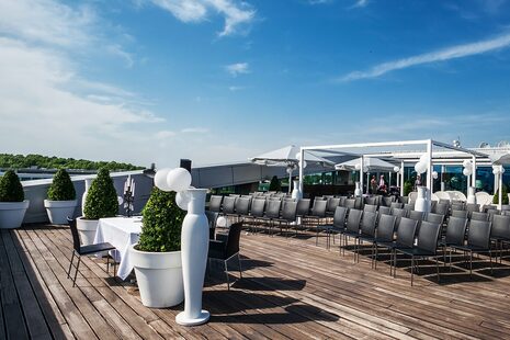 La sala de bodas del Kameha Grand Bonn en la azotea del hotel